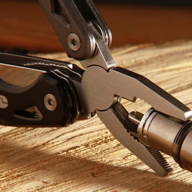 Seven 2020 Multi-tool Black