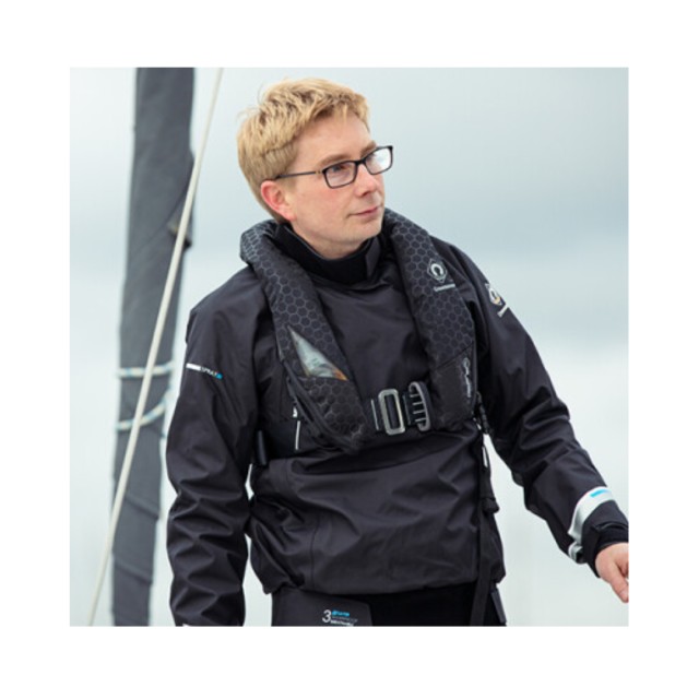 Crewfit+ 180N Pro – Automatic Lifejacket with Harness, Light & Hood