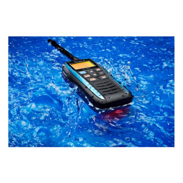 IC-M25 EURO VHF Marine portable transceiver (floating and waterproof)